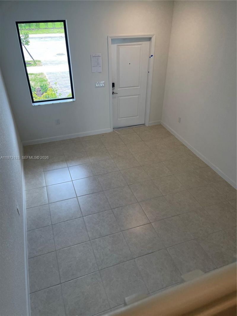 20564 NE 5th Pl, Miami, FL 33179 Photo