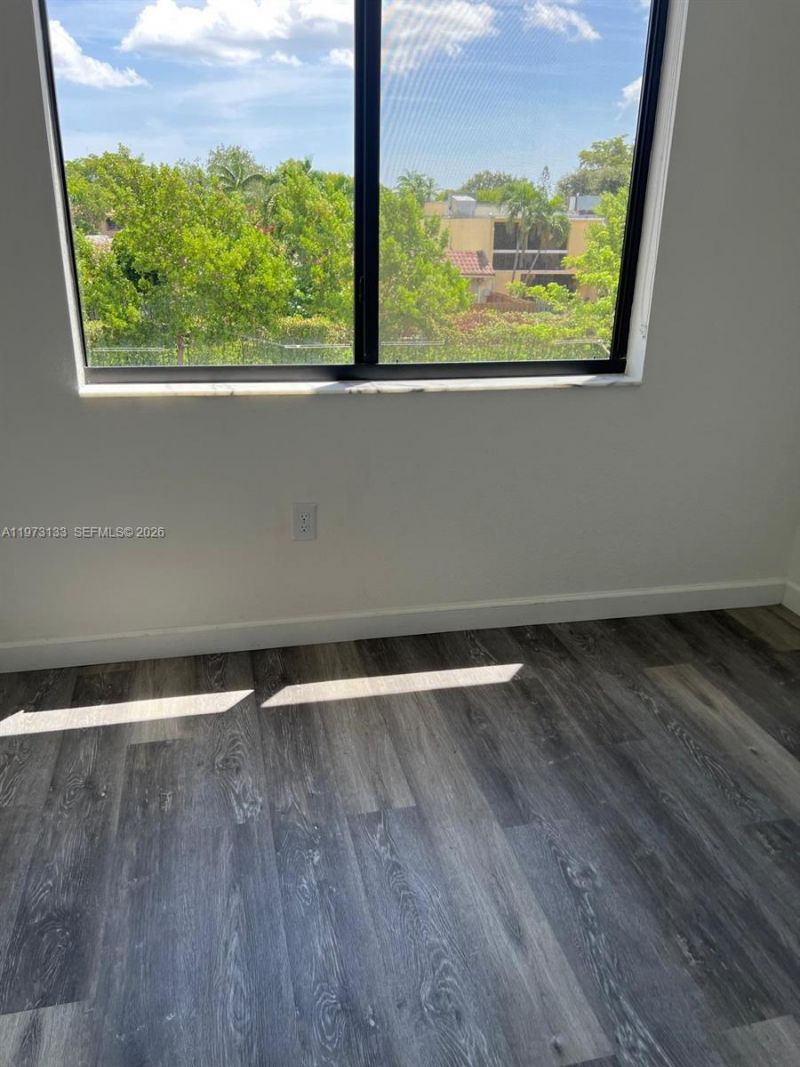 20564 NE 5th Pl, Miami, FL 33179 Photo