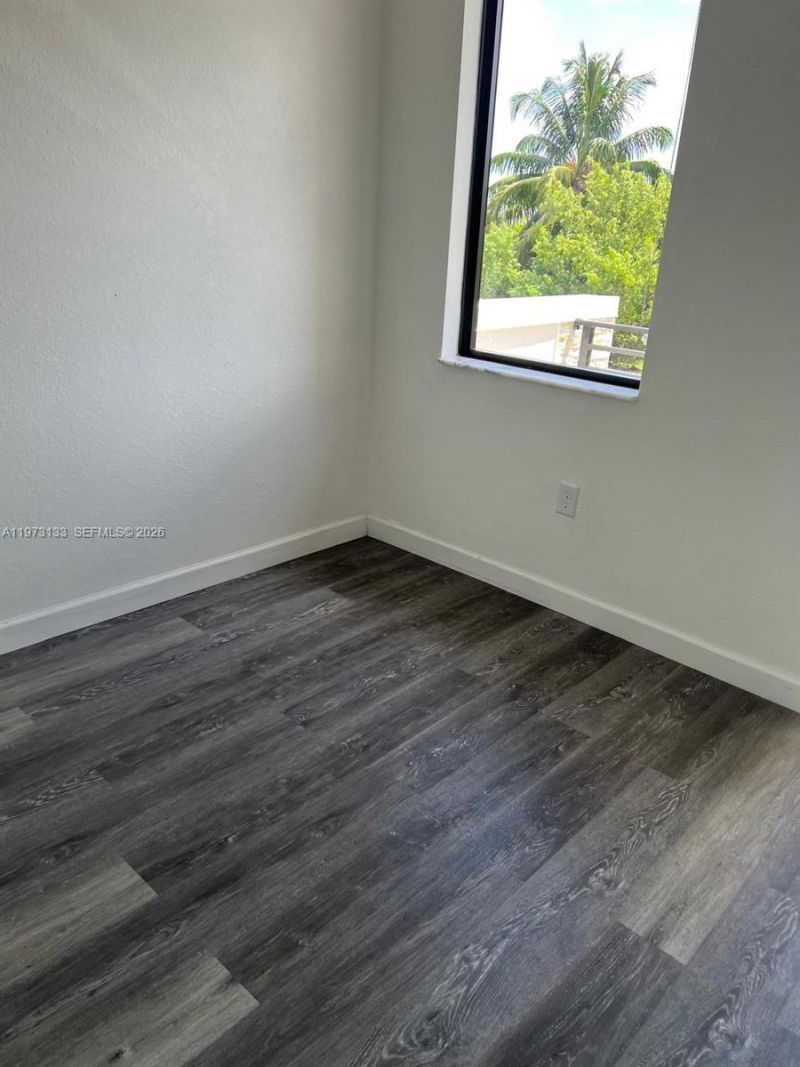 20564 NE 5th Pl, Miami, FL 33179 Photo
