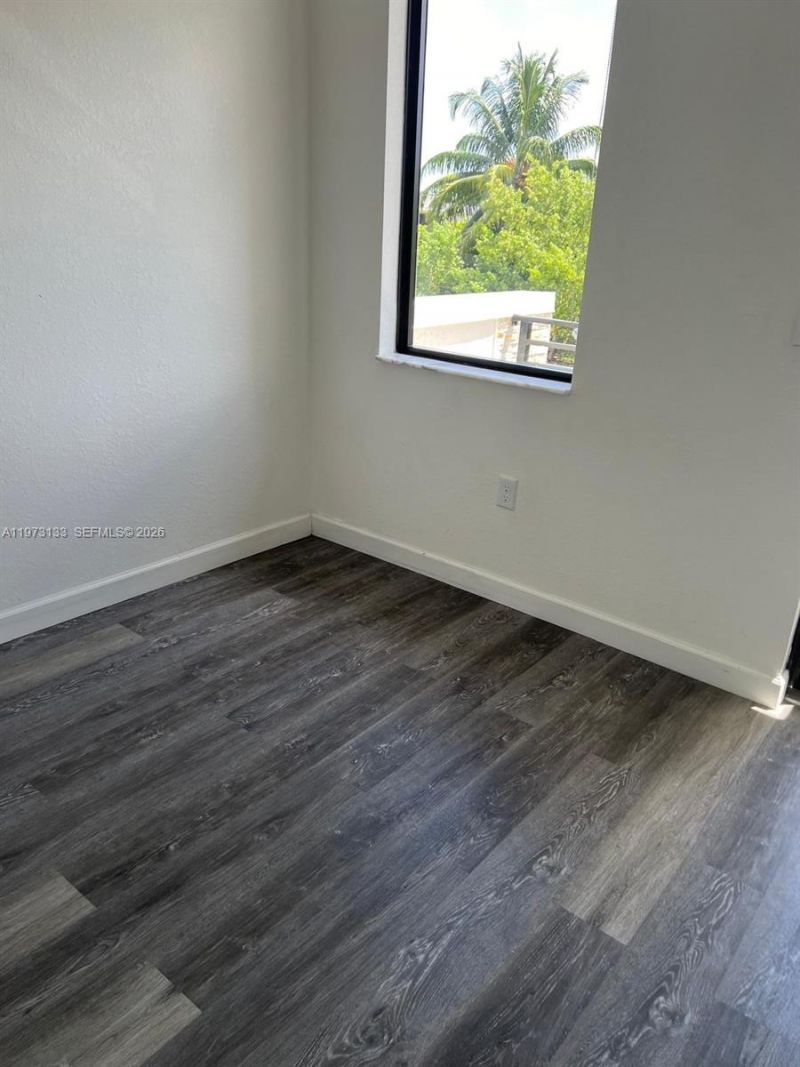 20564 NE 5th Pl, Miami, FL 33179 Photo