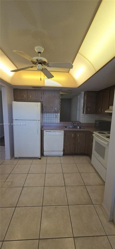 7680 NW 18th St, Unit 101, Margate, FL 33063 Photo