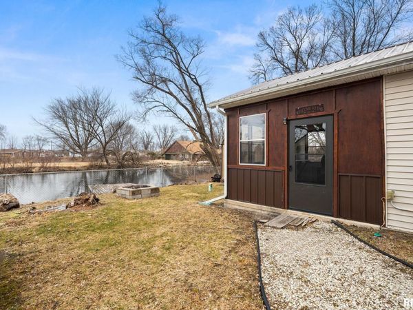 12245 SUNSET Drive, Manito, IL 61546