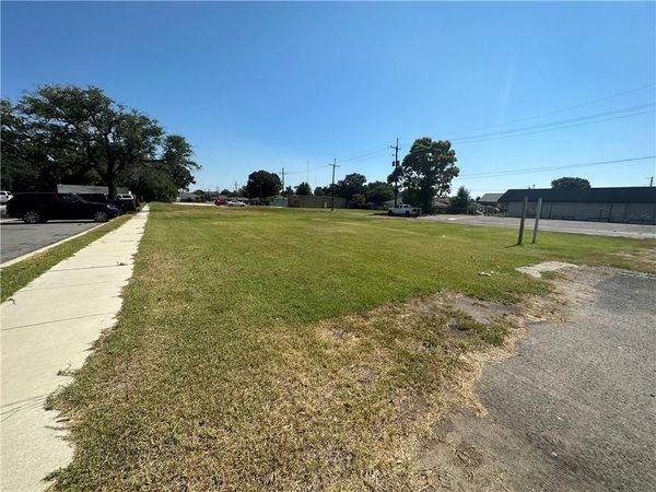1001-1007 W SAINT BERNARD Highway , Chalmette, LA 70043