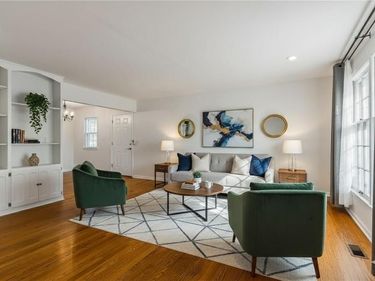 4016 E Red Bridge Road, Kansas City, MO 64137