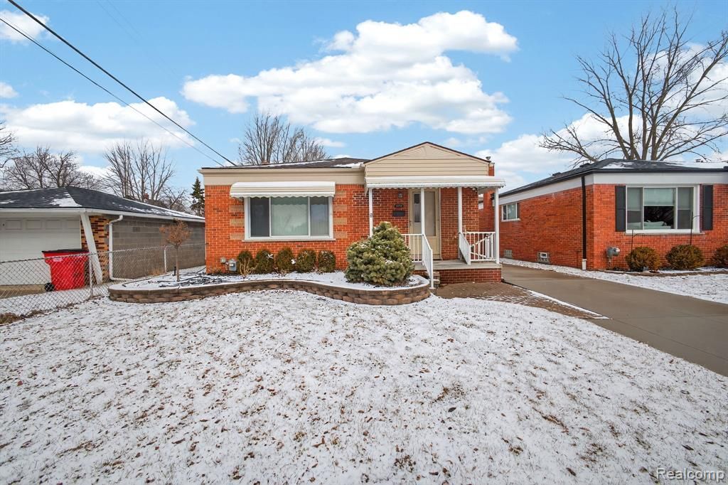 20701 Meier Road, Saint Clair Shores, MI 48081 Main Photo