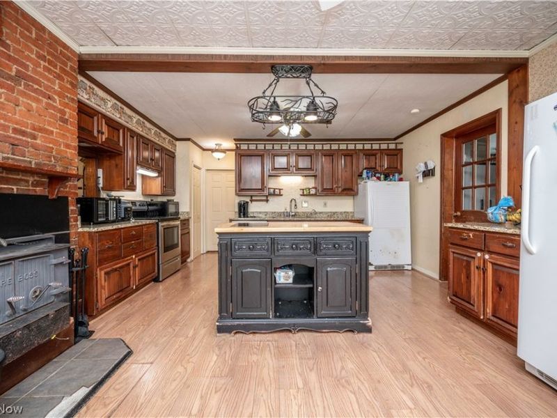 3555 W South Range Road, Columbiana, OH 44408 Photo 10