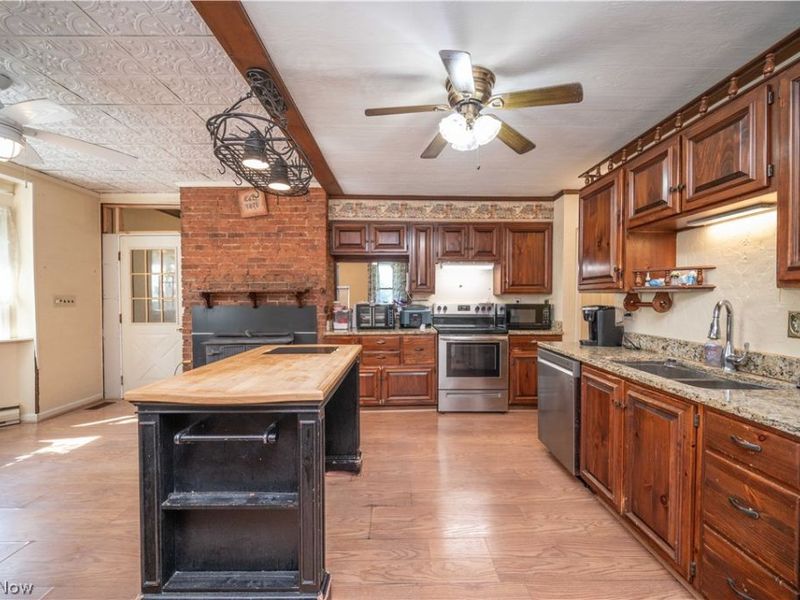 3555 W South Range Road, Columbiana, OH 44408 Photo 11