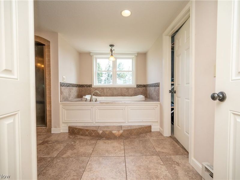 3555 W South Range Road, Columbiana, OH 44408 Photo 24