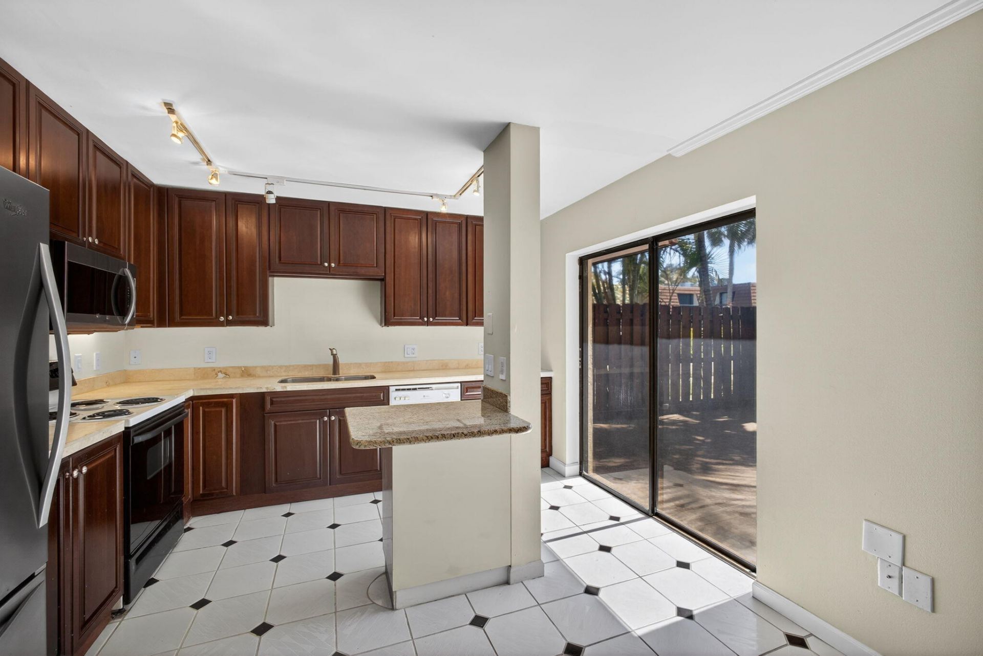 825 Center Street, Unit 9a, Jupiter, FL 33458 Photo