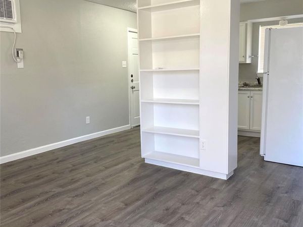 404 Swanee DR, Unit B, Austin, TX 78752