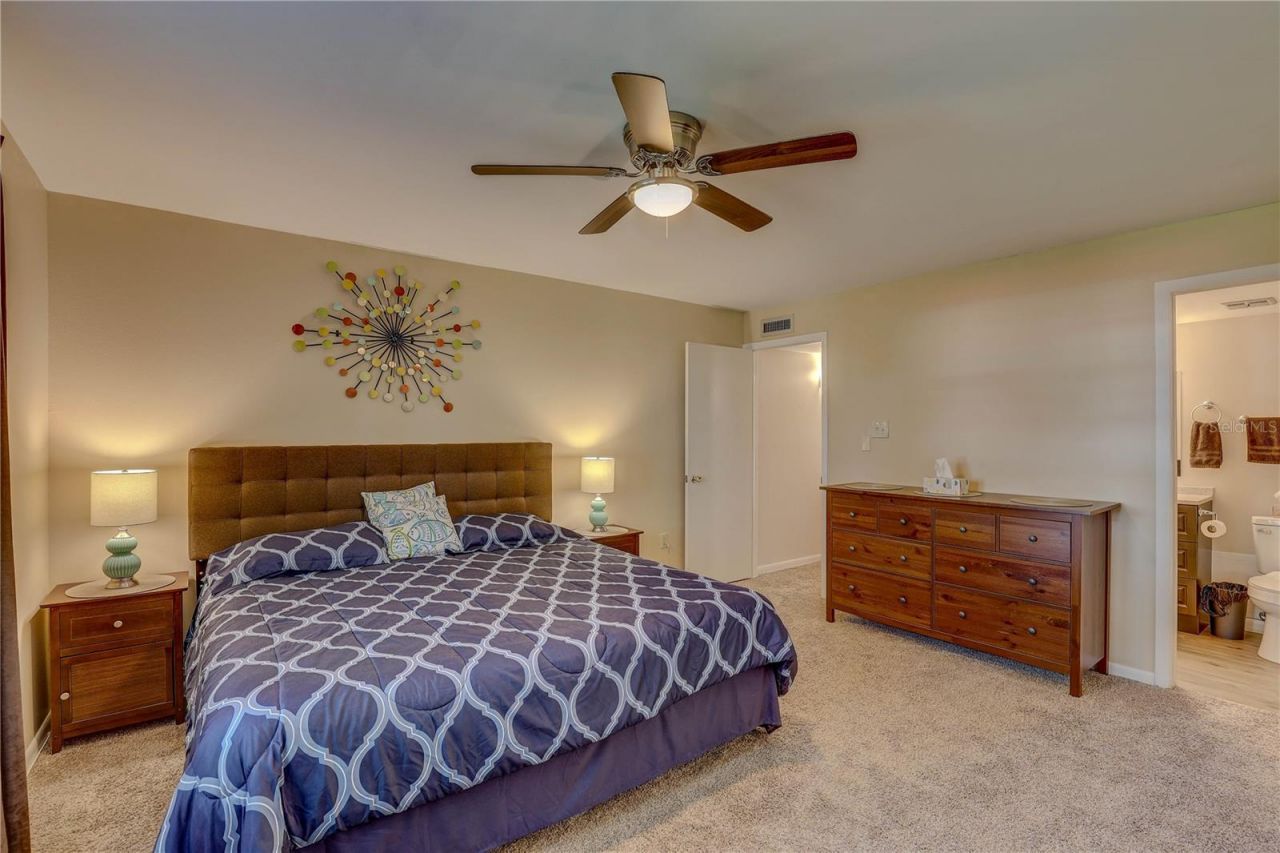 2400 Winding Creek Boulevard, Unit 26-203, Clearwater, FL 33761 Photo