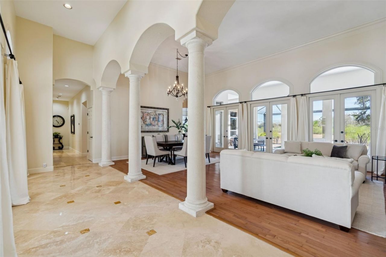 5212 Golf Links Boulevard, Zephyrhills, FL 33541 Photo