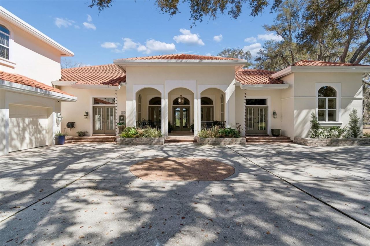 5212 Golf Links Boulevard, Zephyrhills, FL 33541 Photo