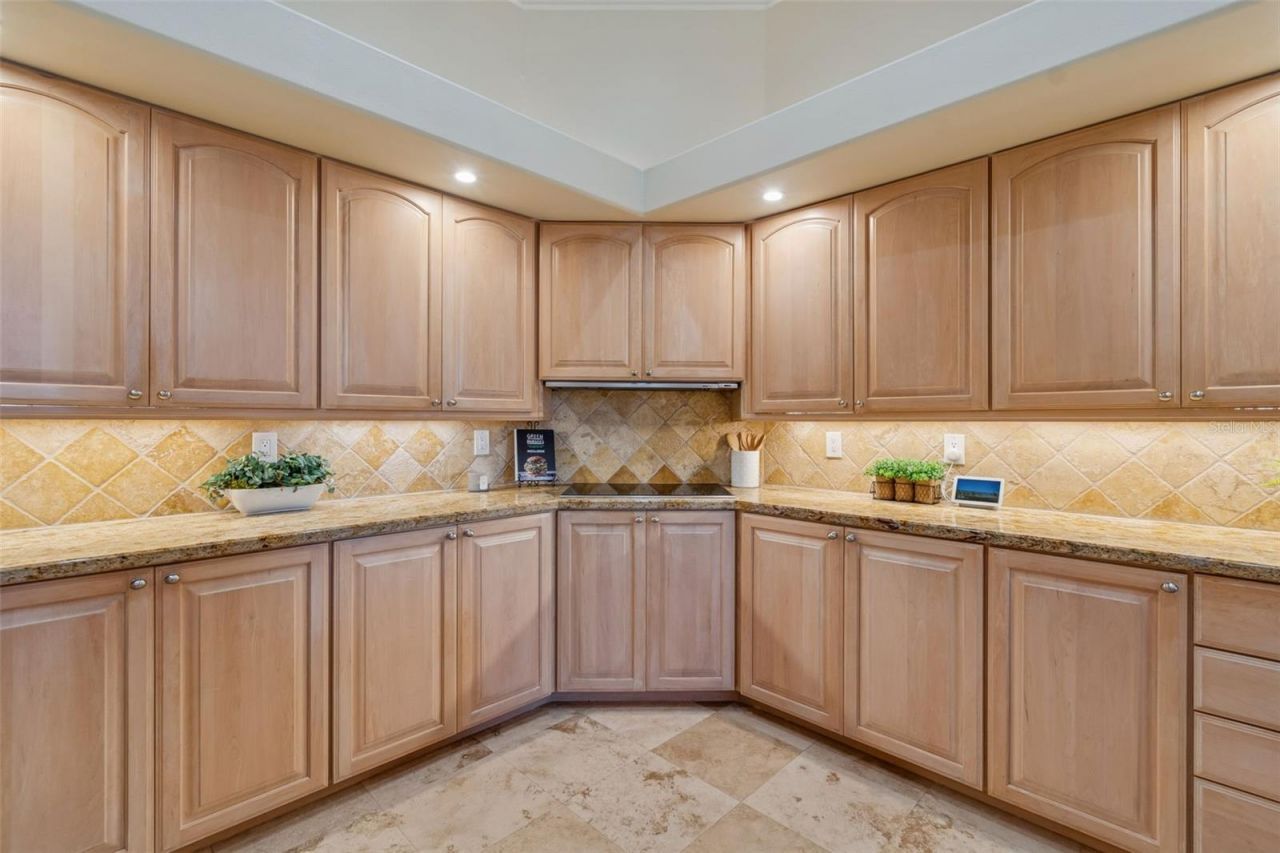 5212 Golf Links Boulevard, Zephyrhills, FL 33541 Photo