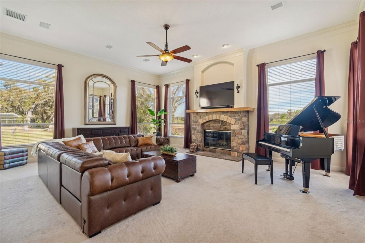 5212 Golf Links Boulevard, Zephyrhills, FL 33541 Photo