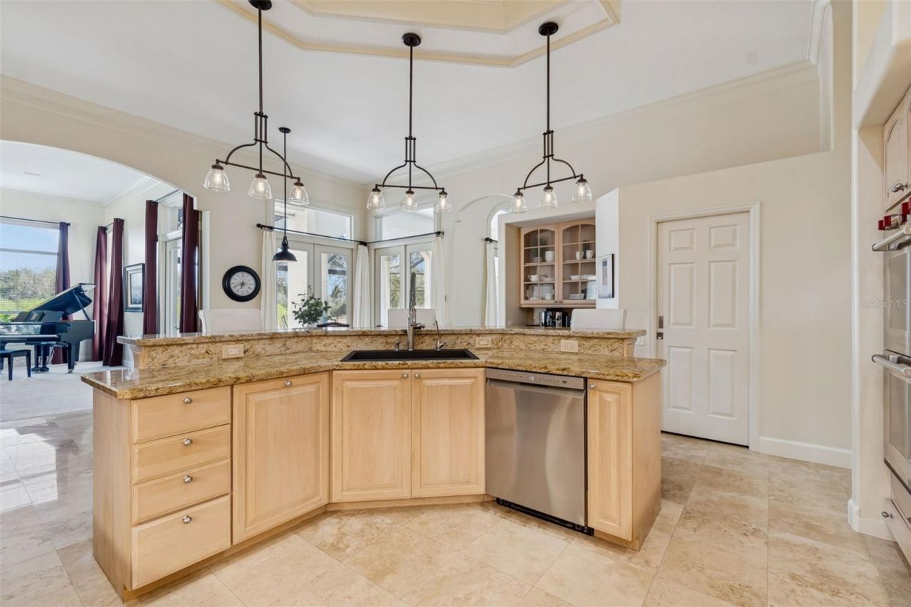 5212 Golf Links Boulevard, Zephyrhills, FL 33541 Photo