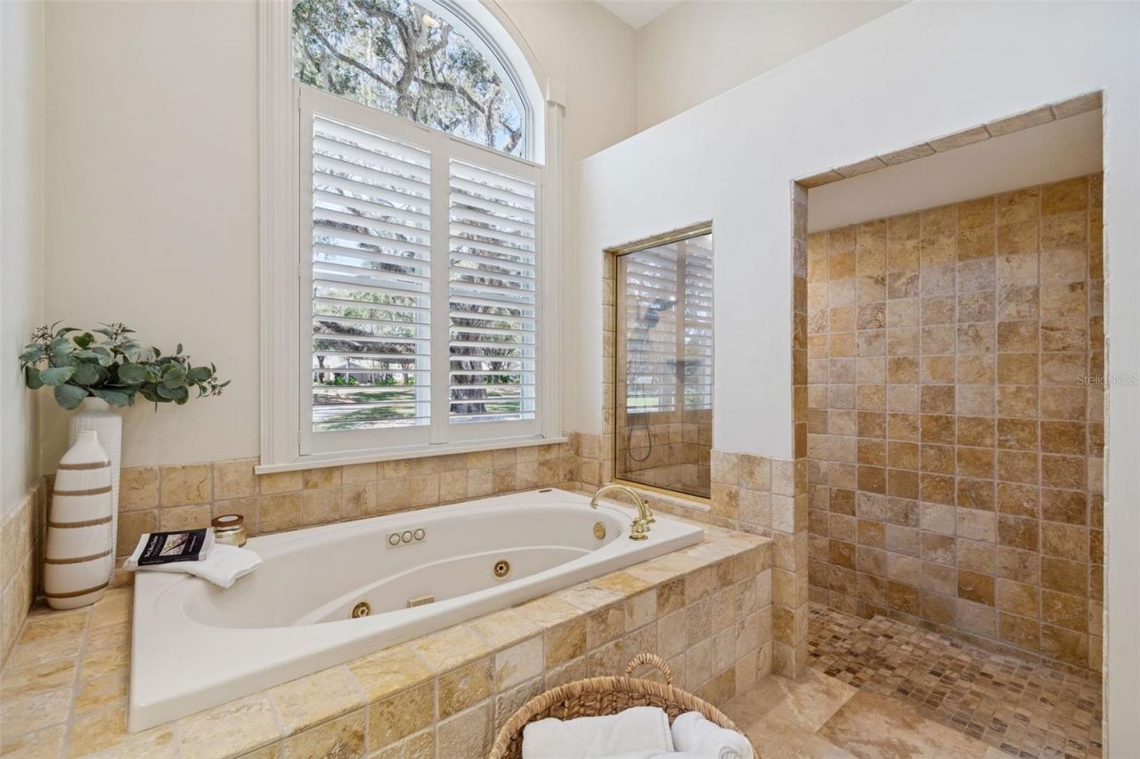 5212 Golf Links Boulevard, Zephyrhills, FL 33541 Photo