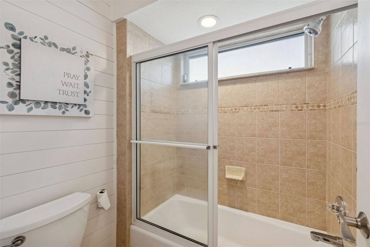 5212 Golf Links Boulevard, Zephyrhills, FL 33541 Photo