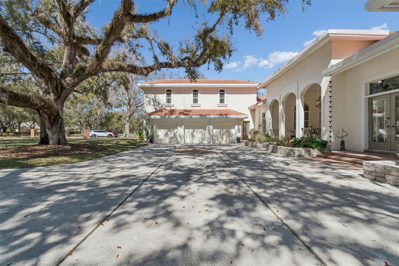 5212 Golf Links Boulevard, Zephyrhills, FL 33541 Photo