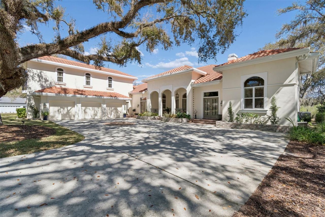 5212 Golf Links Boulevard, Zephyrhills, FL 33541 Photo