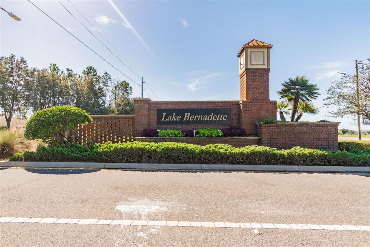 5212 Golf Links Boulevard, Zephyrhills, FL 33541 Photo