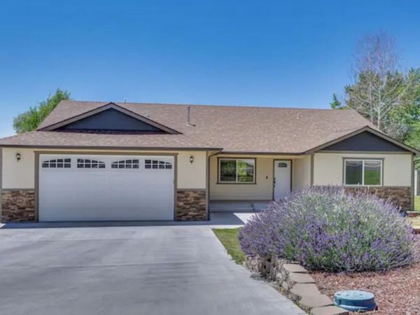 2852 Glacier Drive, Klamath Falls, OR 97603
