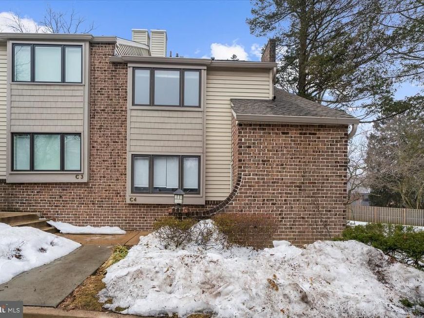 200 S Roberts Road, Unit C-4, Bryn Mawr, PA 19010 Main Photo