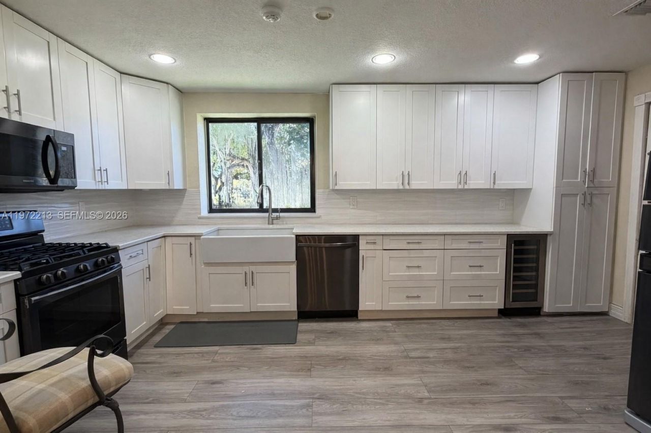 6311 La Gorce Dr , Miami Beach, FL 33141 Photo