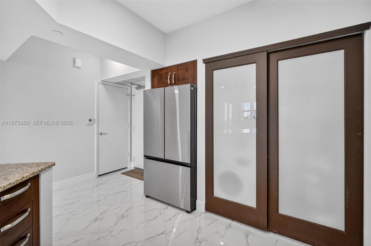 20000 E Country Club Dr, Unit 714, Aventura, FL 33180 Photo