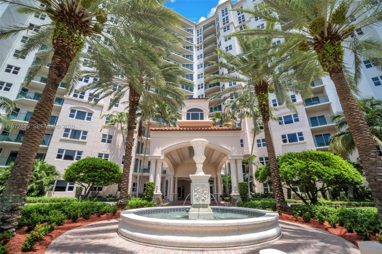 20000 E Country Club Dr, Unit 714, Aventura, FL 33180 Photo