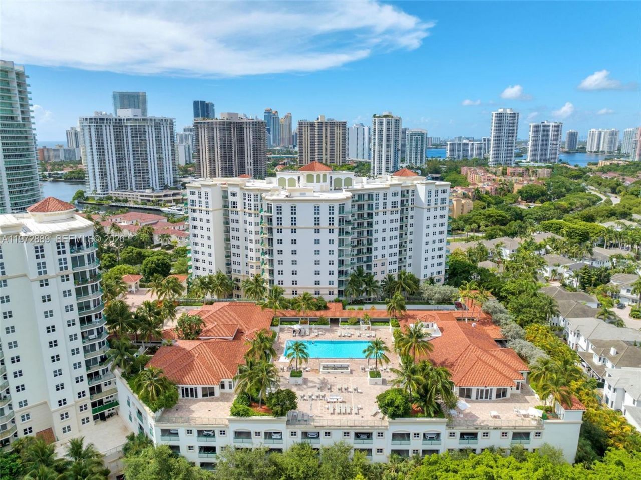 20000 E Country Club Dr, Unit 714, Aventura, FL 33180 Photo