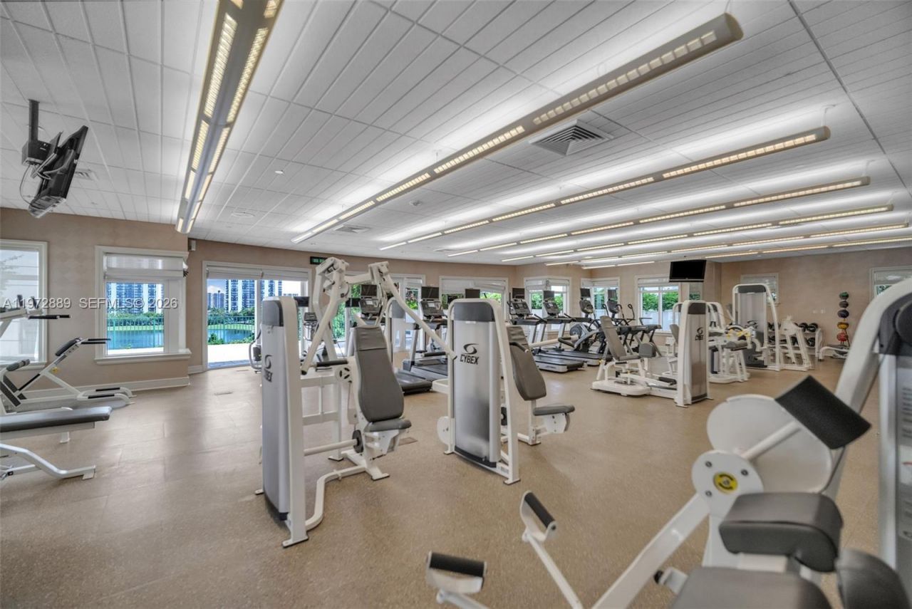 20000 E Country Club Dr, Unit 714, Aventura, FL 33180 Photo