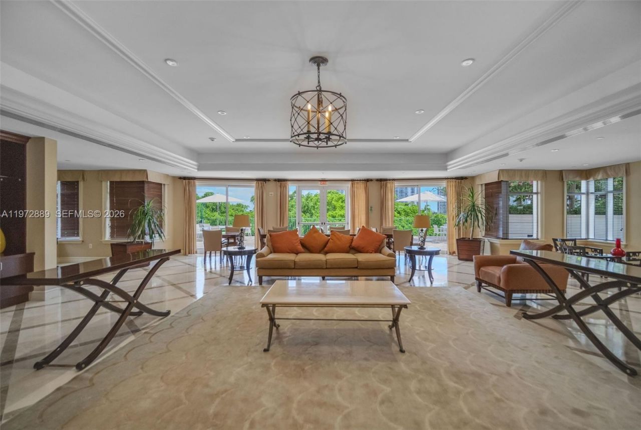 20000 E Country Club Dr, Unit 714, Aventura, FL 33180 Photo