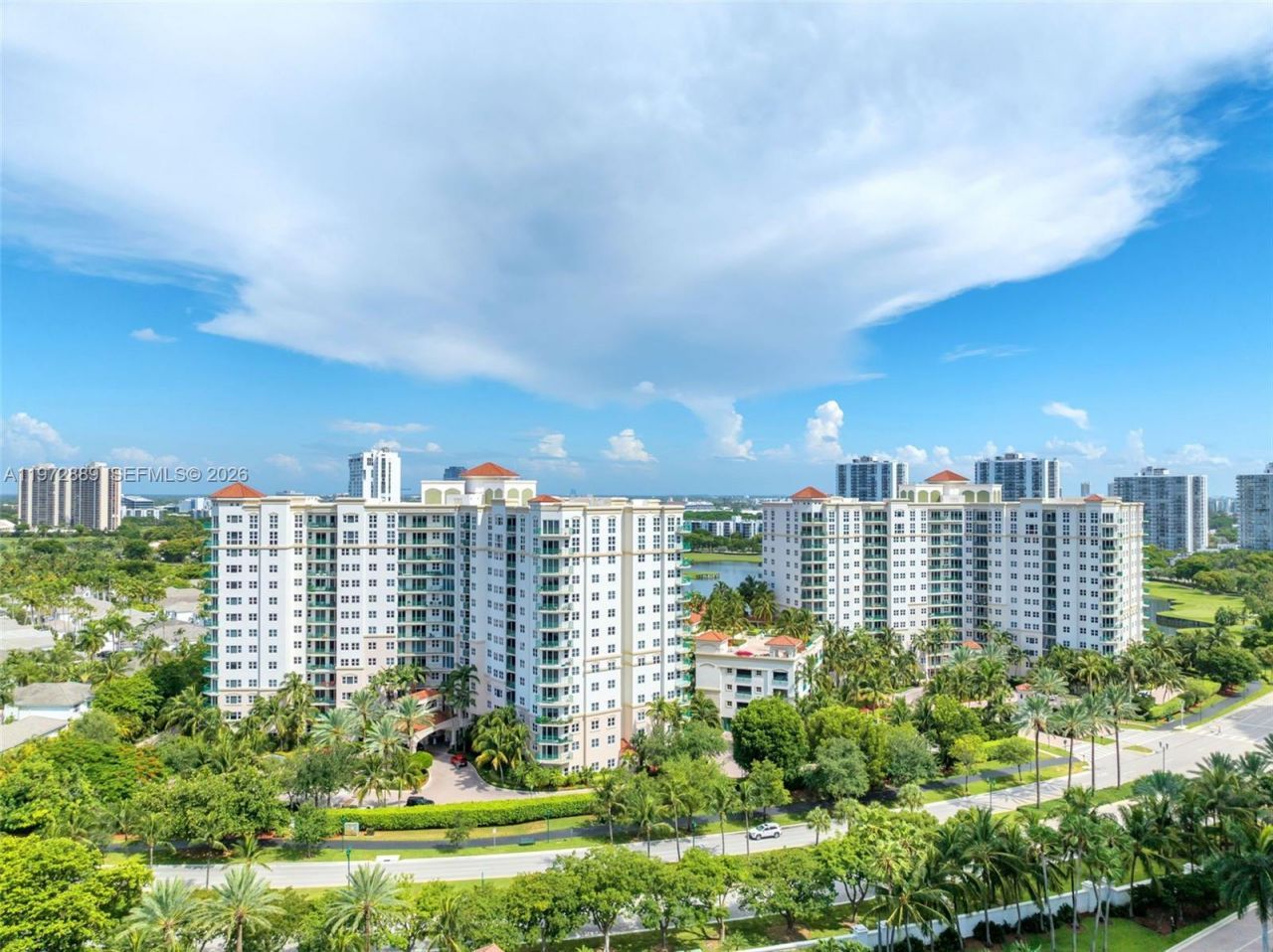 20000 E Country Club Dr, Unit 714, Aventura, FL 33180 Photo