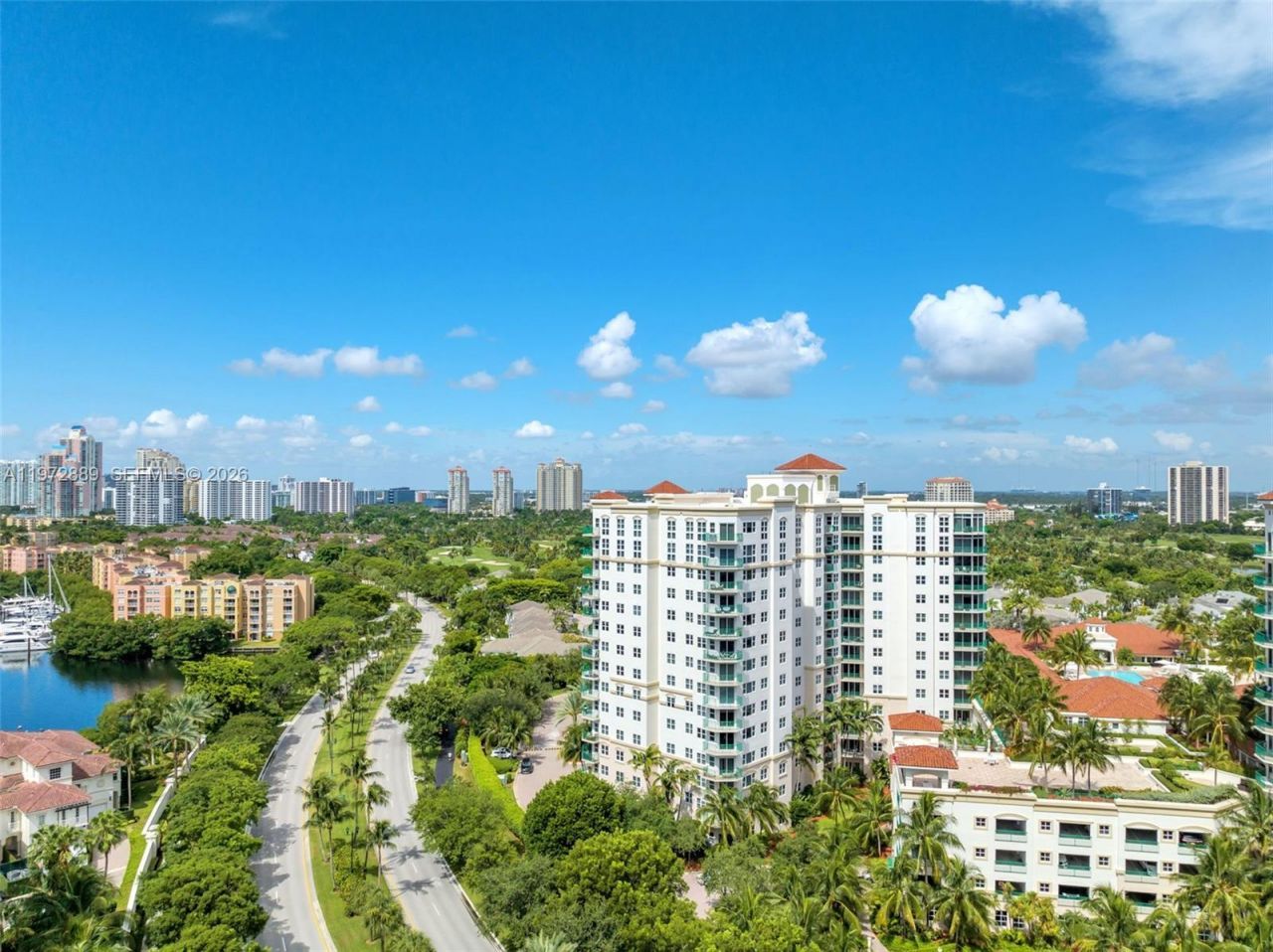 20000 E Country Club Dr, Unit 714, Aventura, FL 33180 Photo