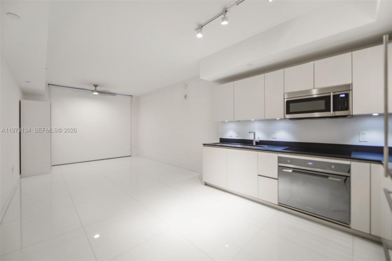 1010 Brickell Ave, Unit 3010, Miami, FL 33131 Photo