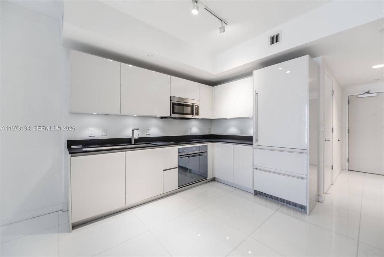 1010 Brickell Ave, Unit 3010, Miami, FL 33131 Photo