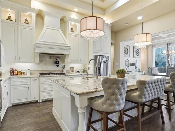 5925 Terrace Oaks Lane, Fort Worth, TX 76112