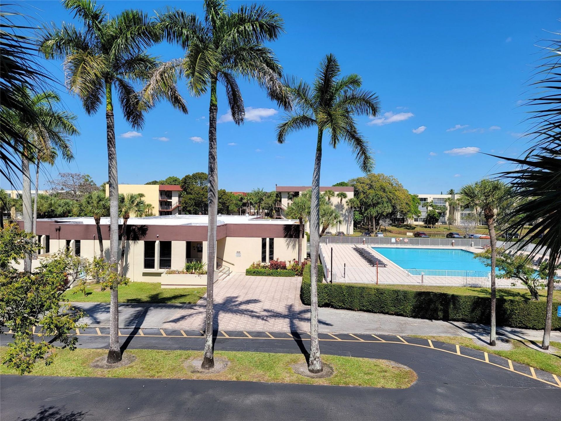 3121 NW 47th Terrace, Unit 403, Lauderdale Lakes, FL 33319 Photo