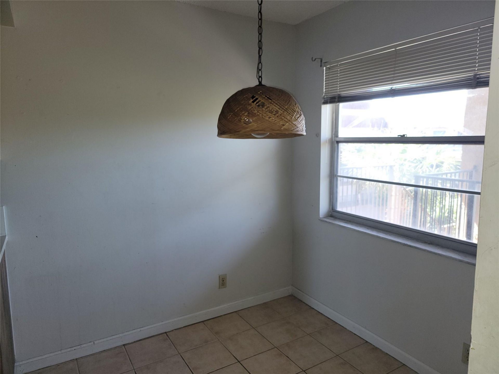 3121 NW 47th Terrace, Unit 403, Lauderdale Lakes, FL 33319 Photo