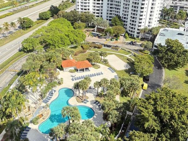 3300 NE 191st St, Unit 1911, Aventura, FL 33180