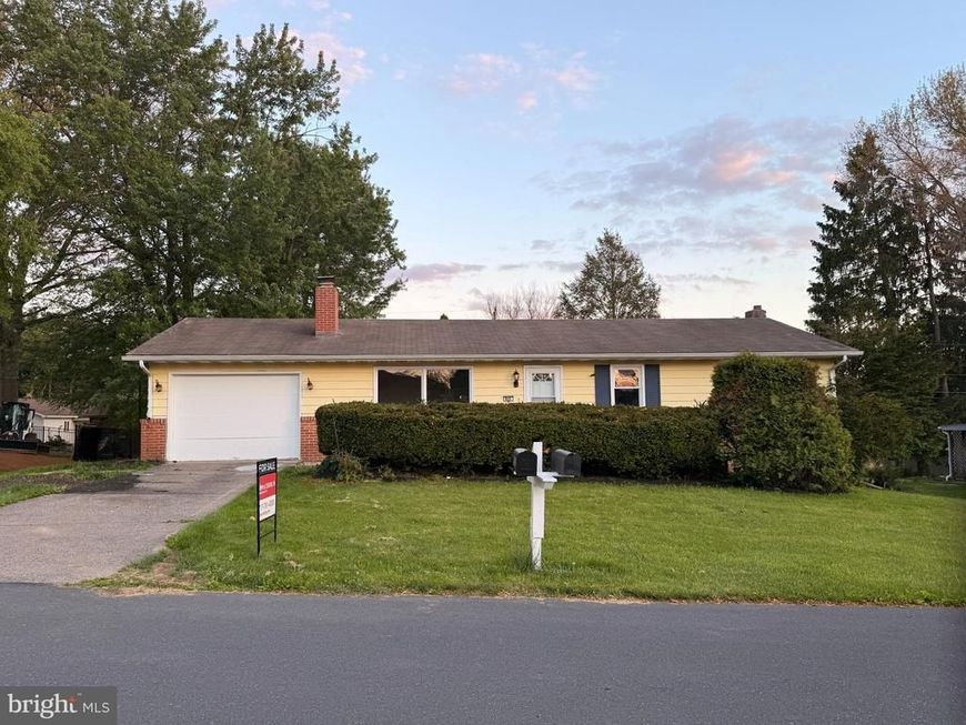 921 Thornton Drive, Mechanicsburg, PA 17055 Main Photo