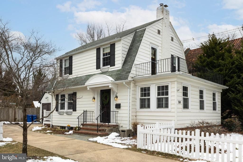 501 Stoneleigh Road, Baltimore, MD 21212 Main Photo