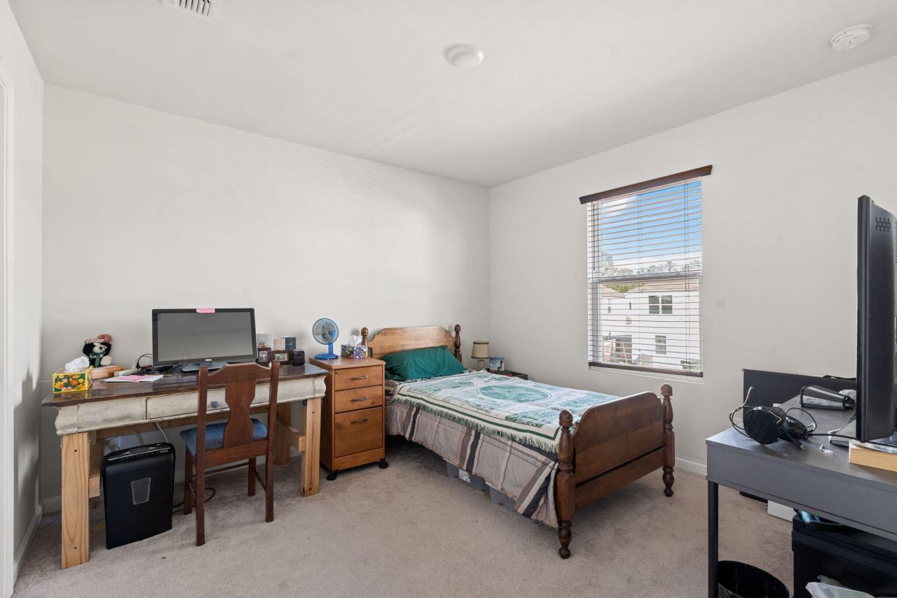 606 Fisher Lane Photo 17