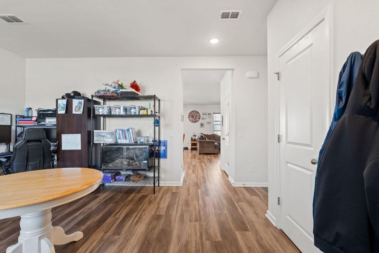 606 Fisher Lane Photo 5