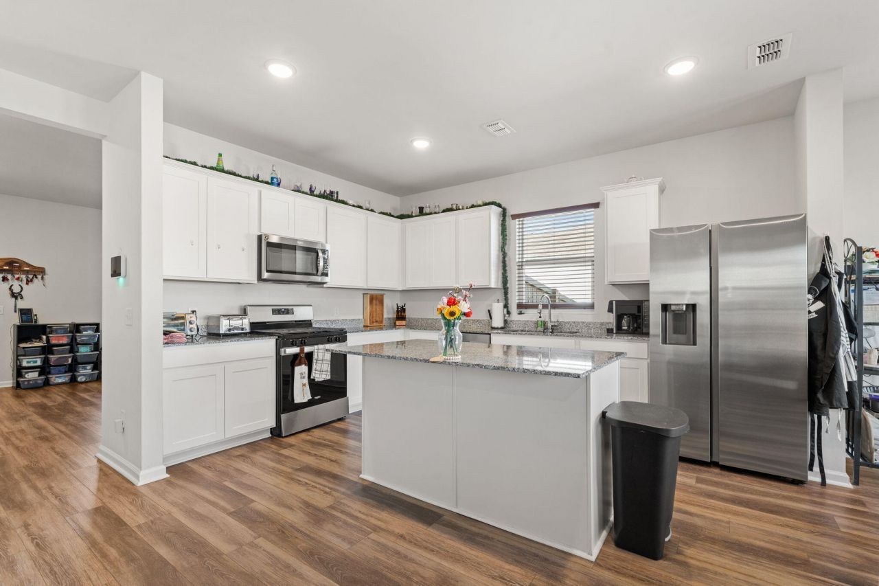 606 Fisher Lane Photo 6