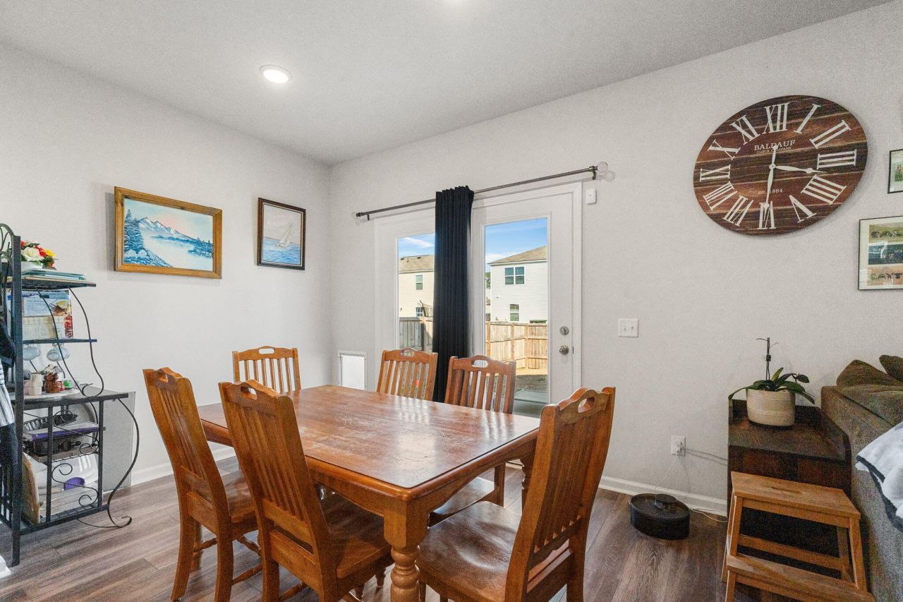 606 Fisher Lane Photo 9