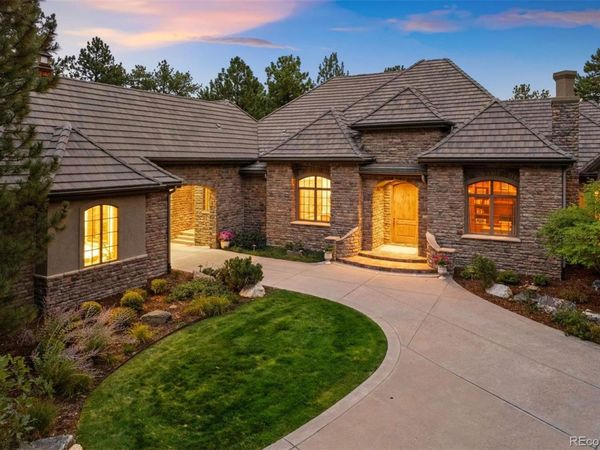 976 COUNTRY CLUB Parkway, Castle Rock, CO 80108
