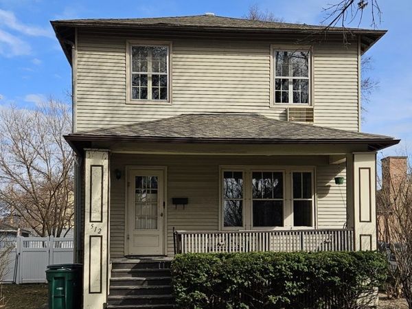 512 N Ridgeland Avenue, Oak Park, IL 60302