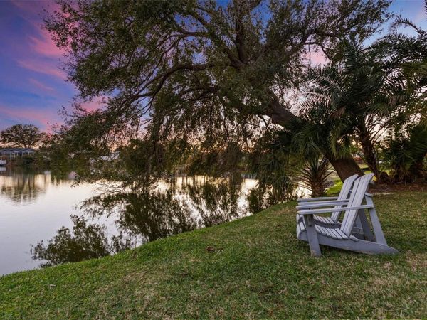 10274 BLOSSOM TRAIL, SEMINOLE, FL 33772